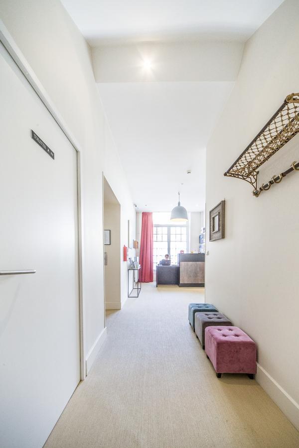 Logis Hotel - Le Petit Bellon Senlis  Luaran gambar
