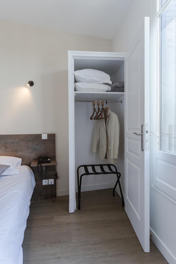 Logis Hotel - Le Petit Bellon Senlis  Luaran gambar