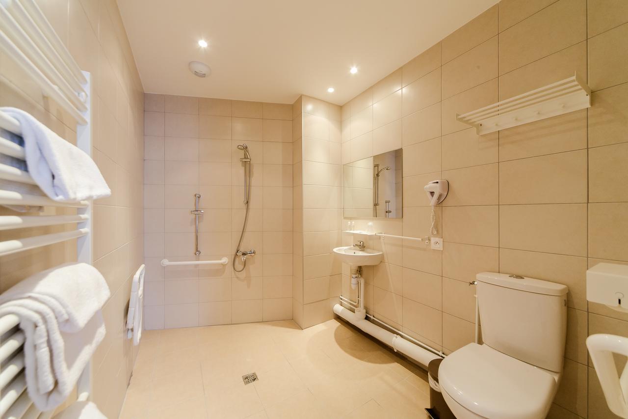 Logis Hotel - Le Petit Bellon Senlis  Luaran gambar