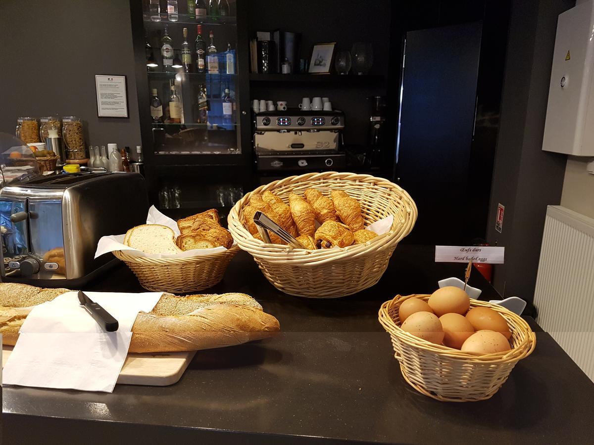 Logis Hotel - Le Petit Bellon Senlis  Luaran gambar